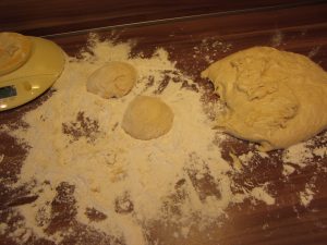 die Verarbeitung des Teig